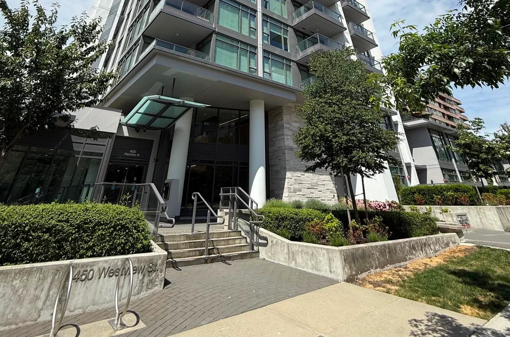Condo for sale at 1103 450 Westview Street Coquitlam British Columbia - MLS: R3131999