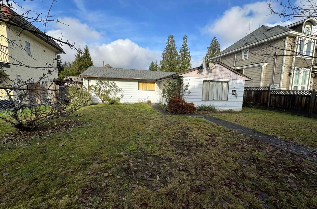 1103 COMO LAKE AVENUE, Coquitlam BC V3J 3N9, Coquitlam BC — Residential for Sale - Photo 2
