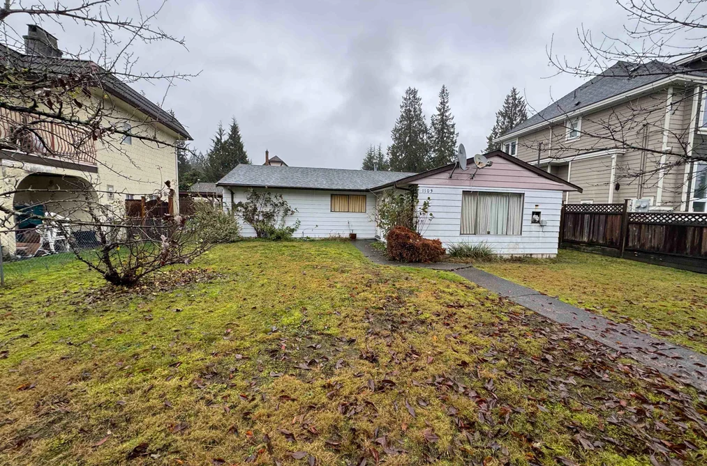1103 COMO LAKE AVENUE, Coquitlam BC V3J 3N9, Coquitlam BC — Residential for Sale - Photo 3