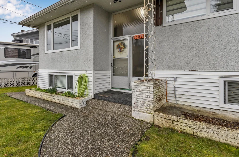 11032 86A AVENUE, Delta BC V4C 2Y2, Delta BC — Residential for Sale - Photo 4
