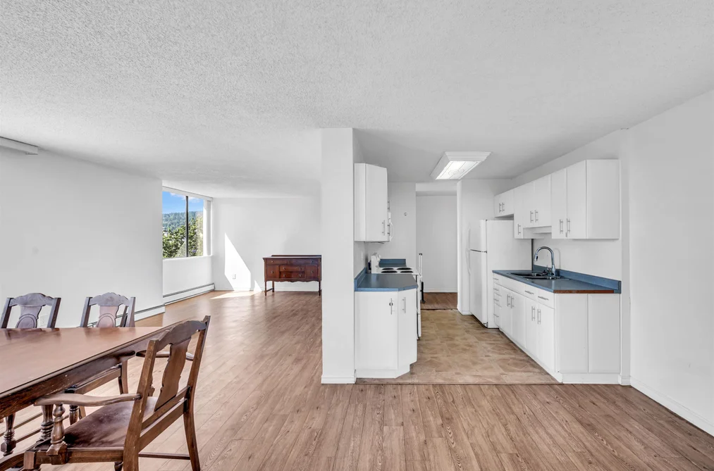 1104 3737 BARTLETT COURT, Burnaby BC V3J 7E3, Burnaby BC — Residential for Sale — Photo 5 of 38