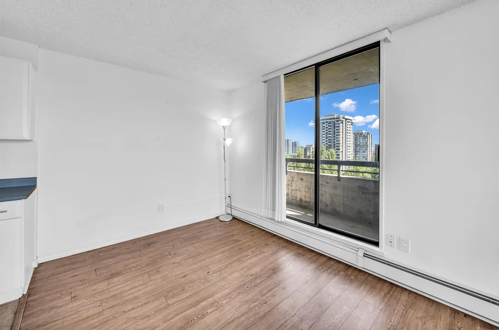 1104 3737 BARTLETT COURT, Burnaby BC V3J 7E3, Burnaby BC — Residential for Sale — Photo 8 of 38
