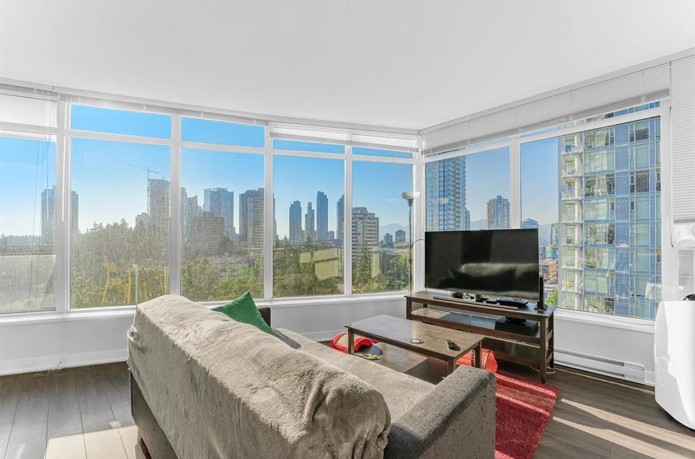 1104 4900 LENNOX LANE, Burnaby BC V5H 0G9, Burnaby BC — Residential for Sale - Photo 4