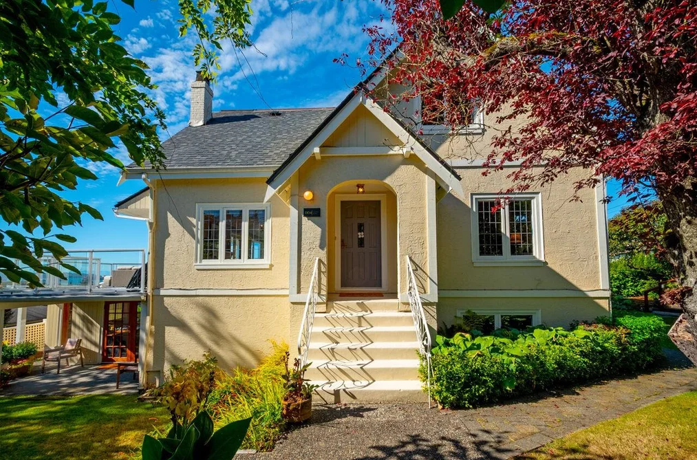 1104 Esquimalt Ave, West Vancouver, BC - MLS: R3170514
