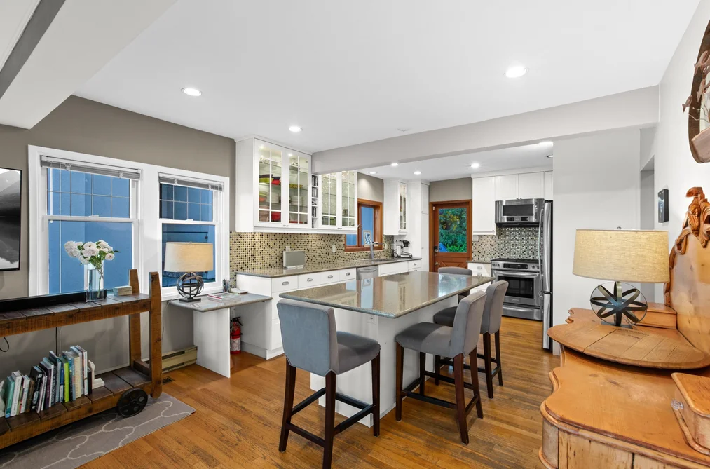1104 ESQUIMALT AVENUE, West Vancouver BC V7T 1K1, West Vancouver BC — Residential for Sale — Photo 8 of 40