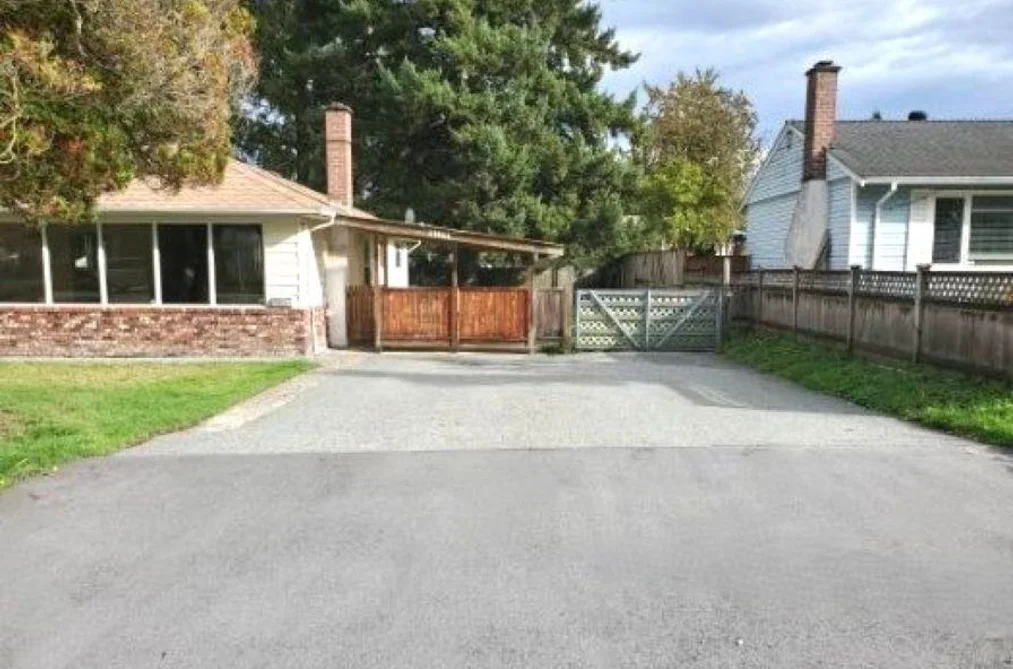 11044 ORIOLE DRIVE, Surrey BC V3R 5A6, Surrey BC — Residential for Sale - Photo 2
