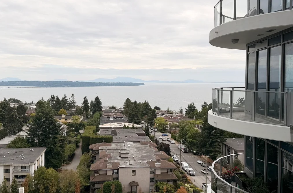 1105 - 1500 Martin Street, White Rock, BC - MLS: R3162745 - Photo 3 1105 - 1500 Martin Street, White Rock, BC - MLS: R3162745 - Photo 3