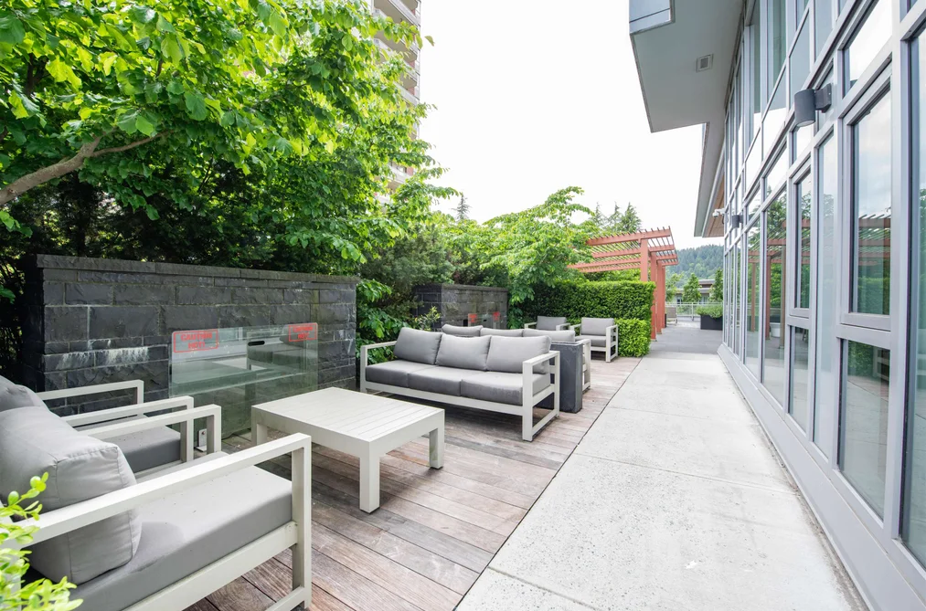 1105 520 COMO LAKE AVENUE, Coquitlam BC V3J 0E8, Coquitlam BC — Residential for Sale - Photo 2
