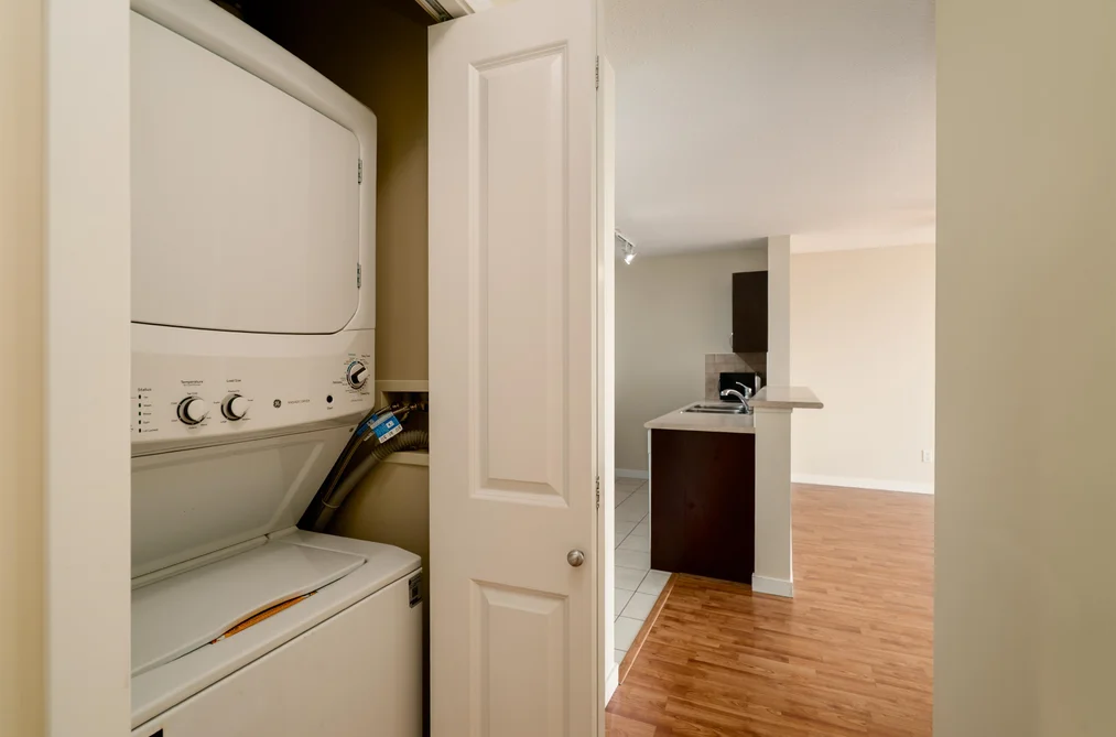 1105 6659 SOUTHOAKS CRESCENT, Burnaby BC V5E 4M9, Burnaby BC — Residential for Sale — Photo 13 of 36