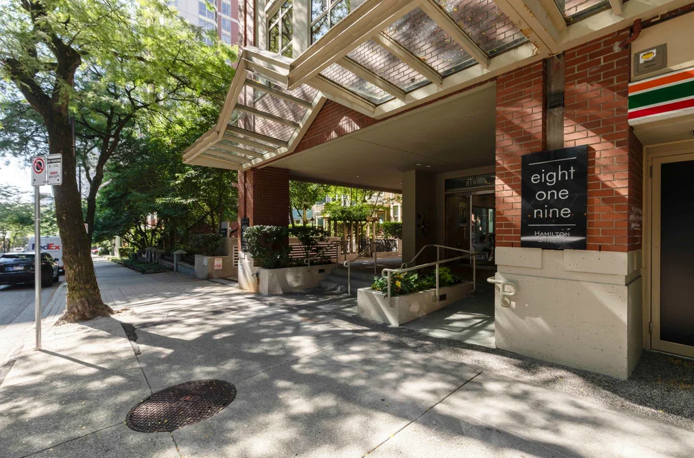 Condo for sale at 1105 819 Hamilton Street Vancouver British Columbia - MLS: R3106203