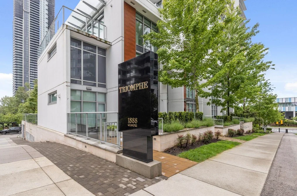 1106 1888 GILMORE AVENUE, Burnaby BC V5C 0L2, Burnaby BC — Residential for Sale - Photo 2