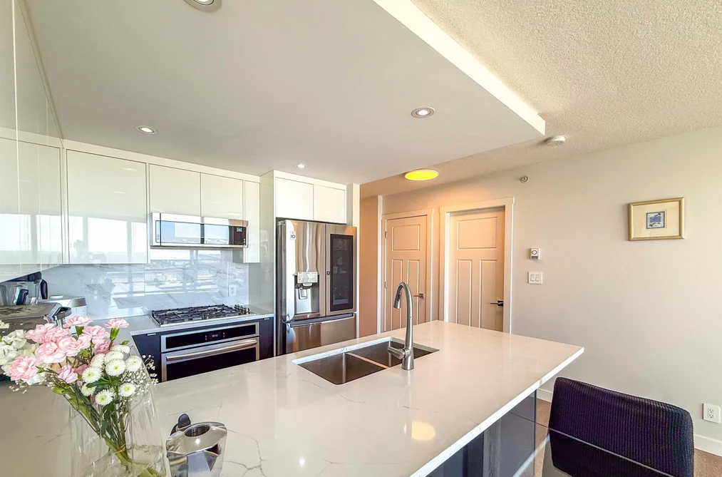 1106 2978 GLEN DRIVE, Coquitlam BC V3B 0C3, Coquitlam BC — Residential for Sale - Photo 3