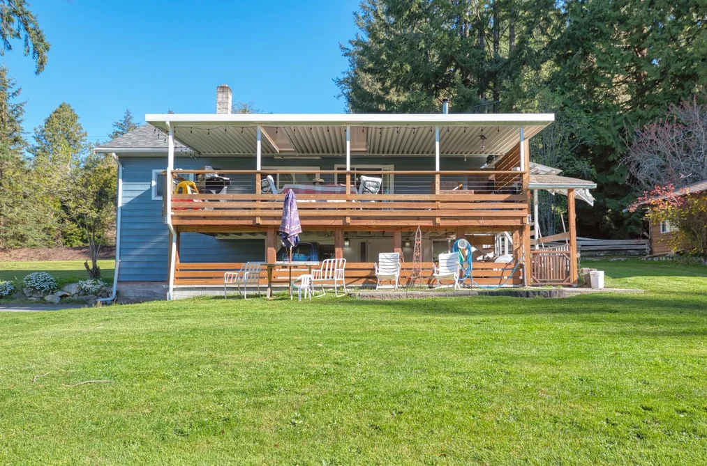 1106 A & B GLADWIN TRAIL ROAD, Roberts Creek BC V0N 2W4, Roberts Creek BC — Residential for Sale - Photo 2