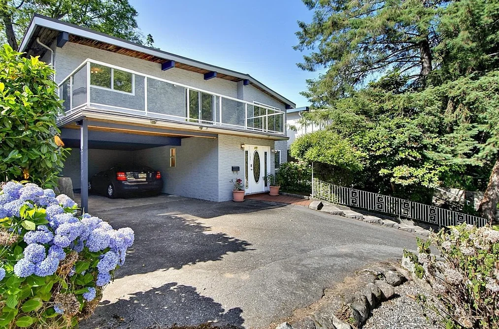 House for sale at 1106 Heywood Street North Vancouver British Columbia - MLS: R3139446
