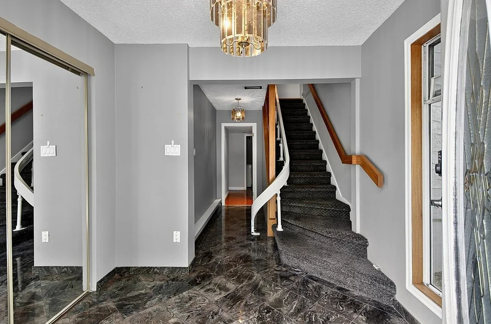 1106 HEYWOOD STREET, North Vancouver BC V7L 1H4, North Vancouver BC — Residential for Sale - Photo 2