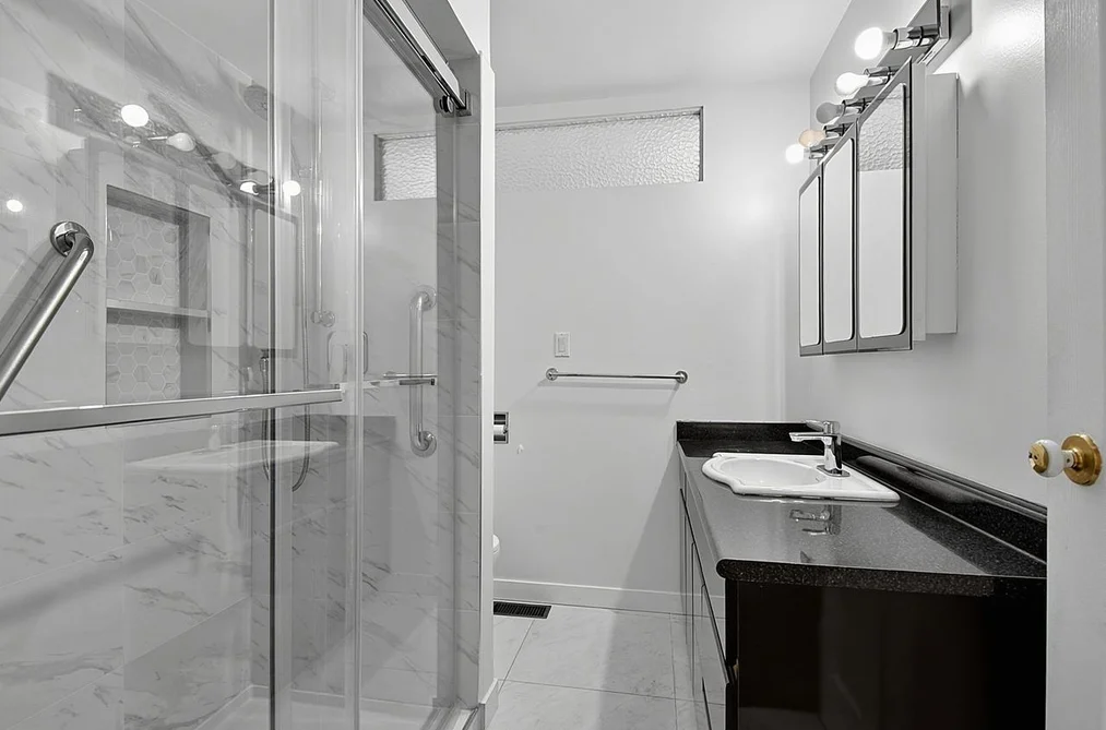 1106 HEYWOOD STREET, North Vancouver BC V7L 1H4, North Vancouver BC — Residential for Sale — Photo 7 of 23