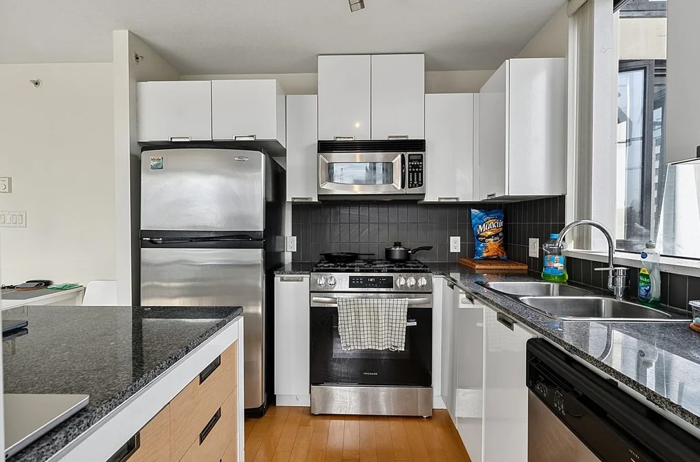 1107 151 W 2ND STREET, North Vancouver BC V7M 3P1, North Vancouver BC — Residential for Sale — Photo 12 of 23