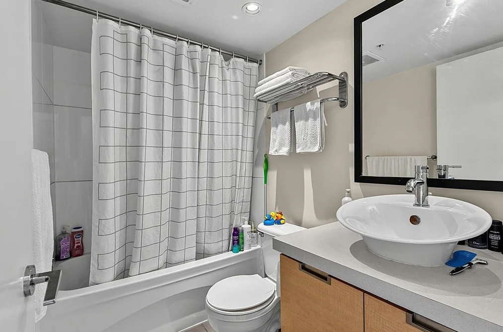 1107 151 W 2ND STREET, North Vancouver BC V7M 3P1, North Vancouver BC — Residential for Sale — Photo 16 of 23
