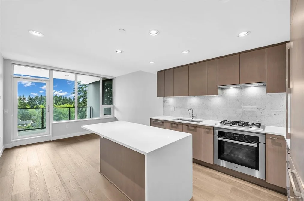 Condo for sale at 1107 5410 Shortcut Road Vancouver British Columbia - MLS: R3146714