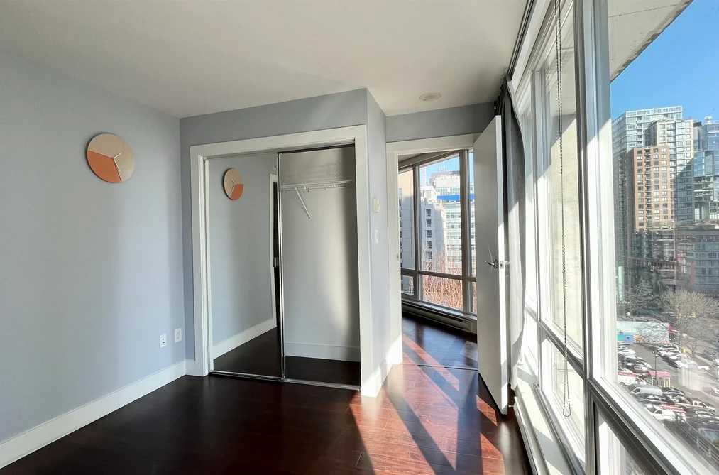 1107 565 SMITHE STREET, Vancouver BC V6B 0E4, Vancouver BC — Residential for Sale — Photo 5 of 32