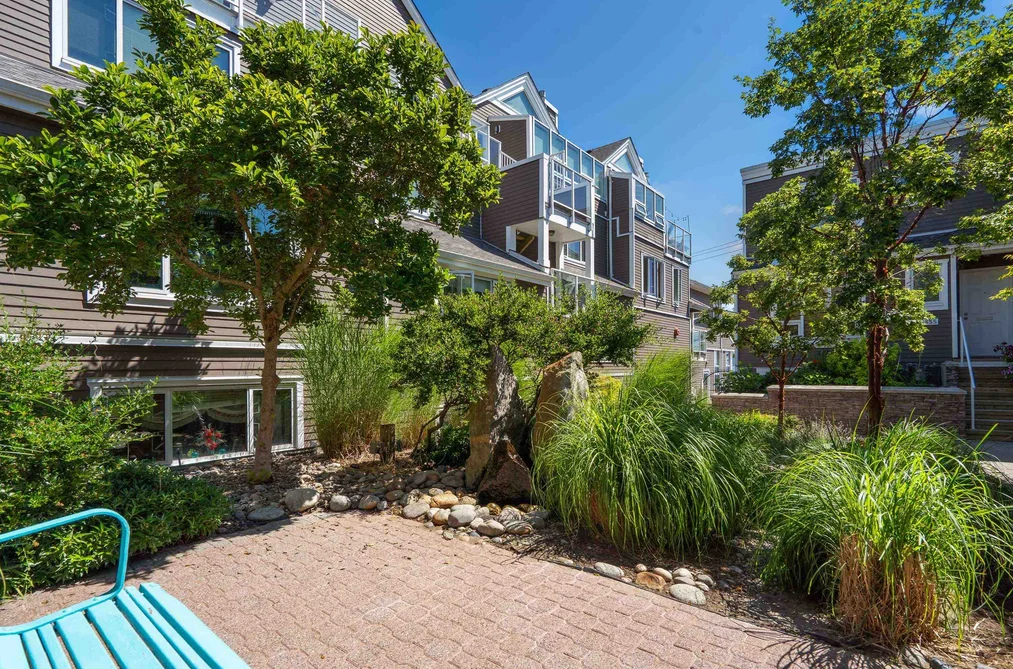 1107 ELM STREET, White Rock BC V4B 1C1, White Rock BC — Residential for Sale - Photo 2