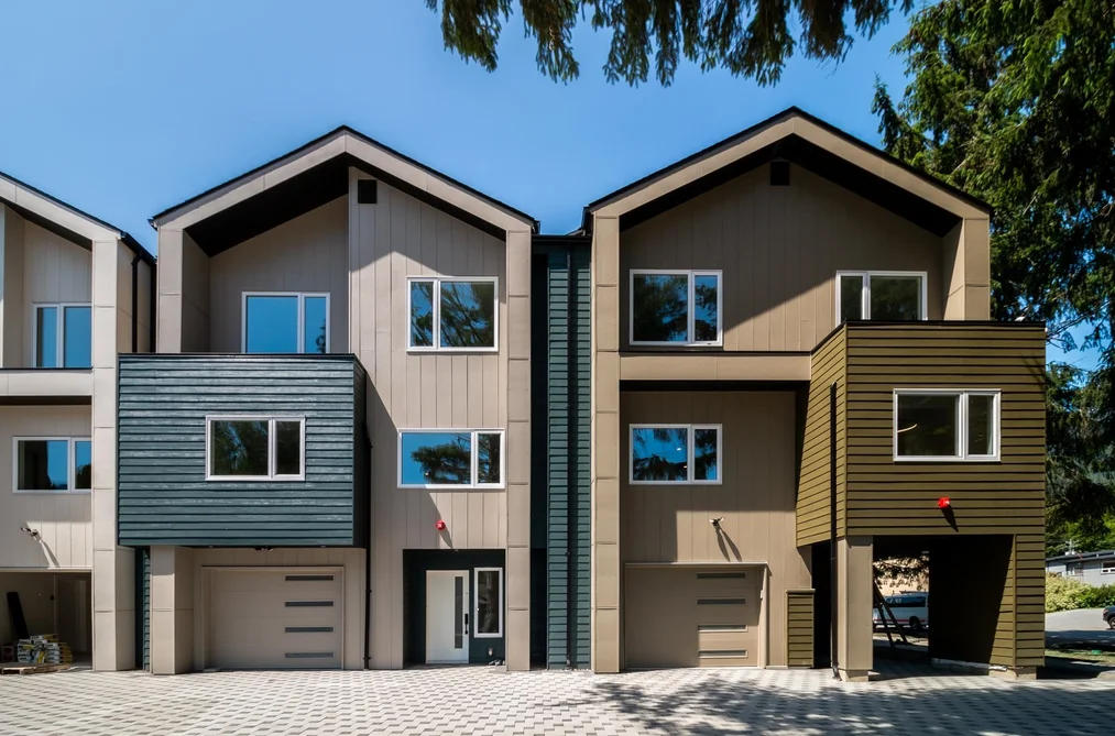 1108 MAGEE STREET, Squamish BC V8B 0E8, Squamish BC — Residential for Sale - Photo 2
