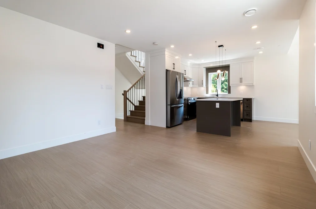 1108 MAGEE STREET, Squamish BC V8B 0E8, Squamish BC — Residential for Sale - Photo 3