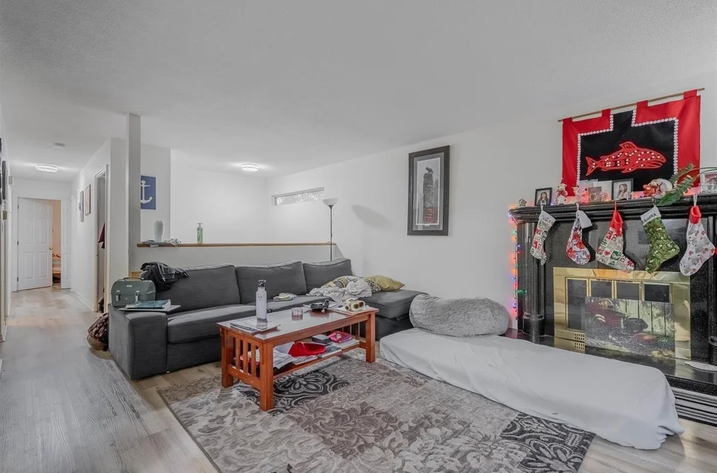 11084 148 STREET, Surrey BC V3R 3Y8, Surrey BC — Residential for Sale - Photo 3