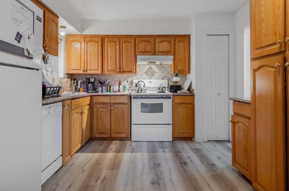 11084 148 STREET, Surrey BC V3R 3Y8, Surrey BC — Residential for Sale - Photo 5