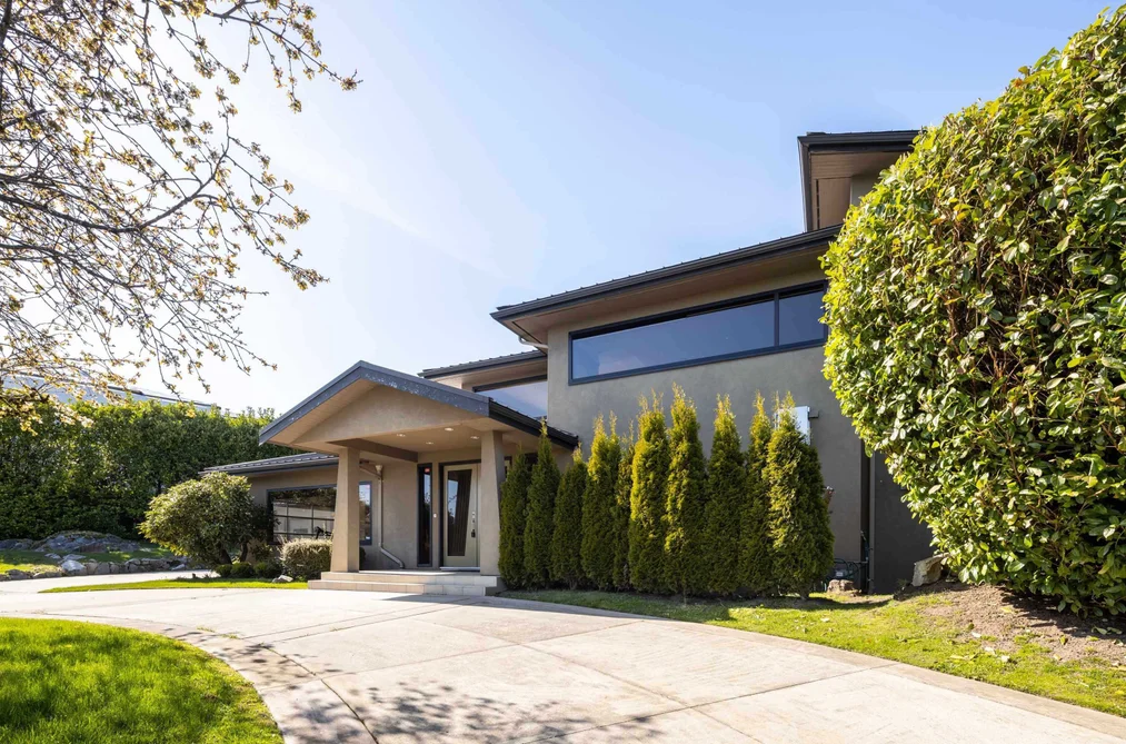 House for sale at 1109 Hillside Road West Vancouver British Columbia - MLS: R3043732