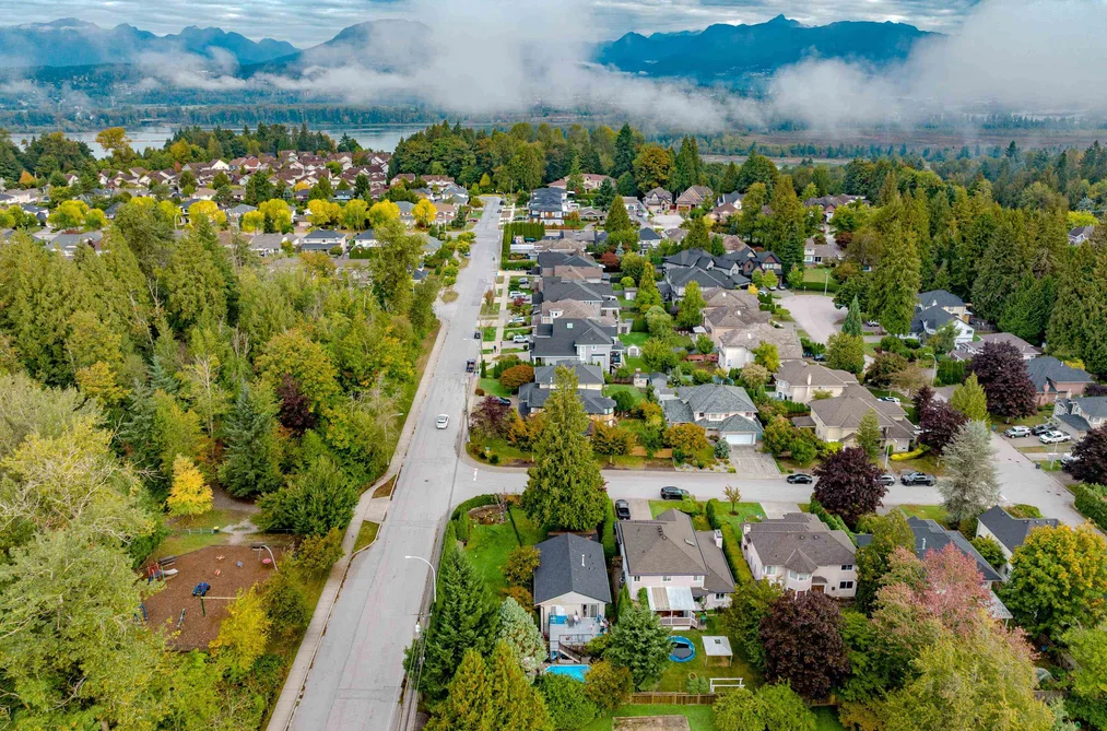 11090 156 STREET, Surrey BC V3R 6J8, Surrey BC — Residential for Sale - Photo 2
