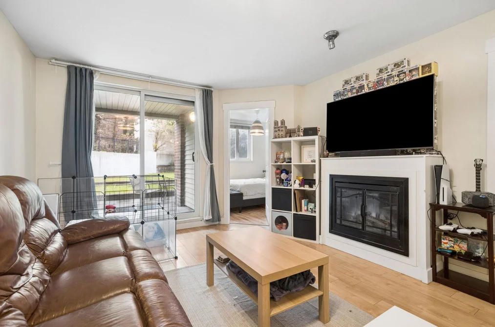 111 10822 CITY PARKWAY, Surrey BC V3T 0C2, Surrey BC — Residential for Sale - Photo 2