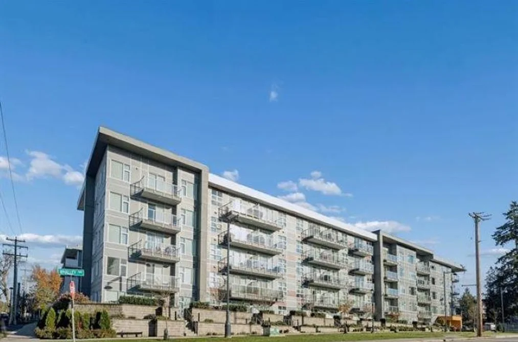 Condo for sale at 111 10838 Whalley Boulevard Surrey British Columbia - MLS: R3103110