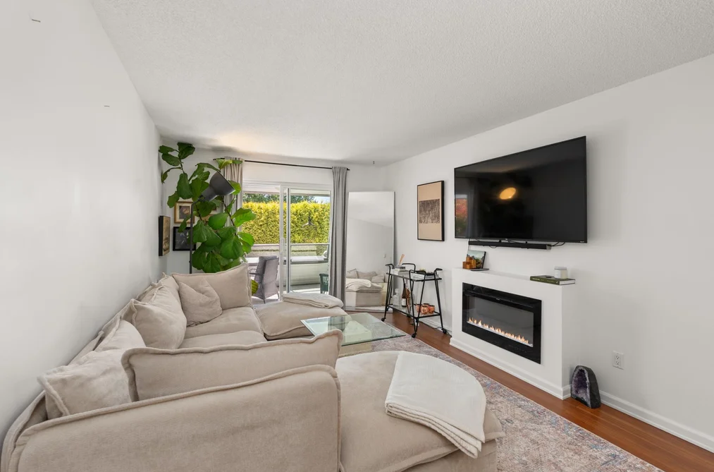 111 1341 GEORGE STREET, White Rock BC V4B 4A1, White Rock BC — Residential for Sale — Photo 4 of 24