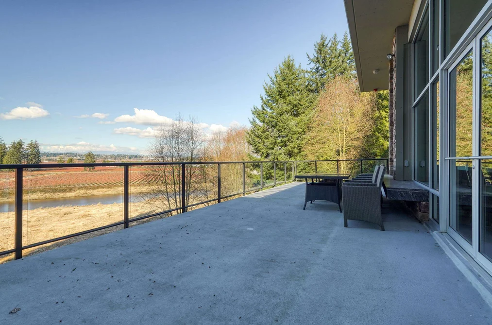 111 15145 36 AVENUE, Surrey BC V3Z 4R3, Surrey BC — Residential for Sale — Photo 4 of 39