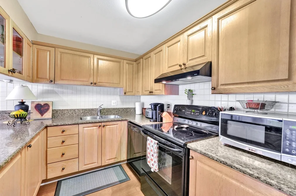 111 1840 E SOUTHMERE CRESCENT, Surrey BC V4A 9C5, Surrey BC — Residential for Sale — Photo 14 of 36