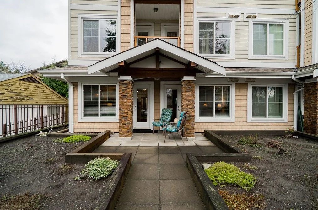 Condo for sale at 111 1969 Westminster Avenue Port Coquitlam British Columbia - MLS: R3079545