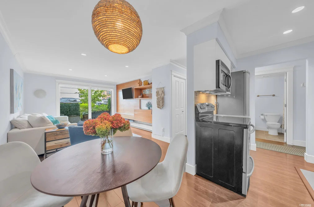 111 - 2040 Cornwall Avenue, Vancouver, BC - MLS: R3164845 - Photo 5 111 - 2040 Cornwall Avenue, Vancouver, BC - MLS: R3164845 - Photo 5