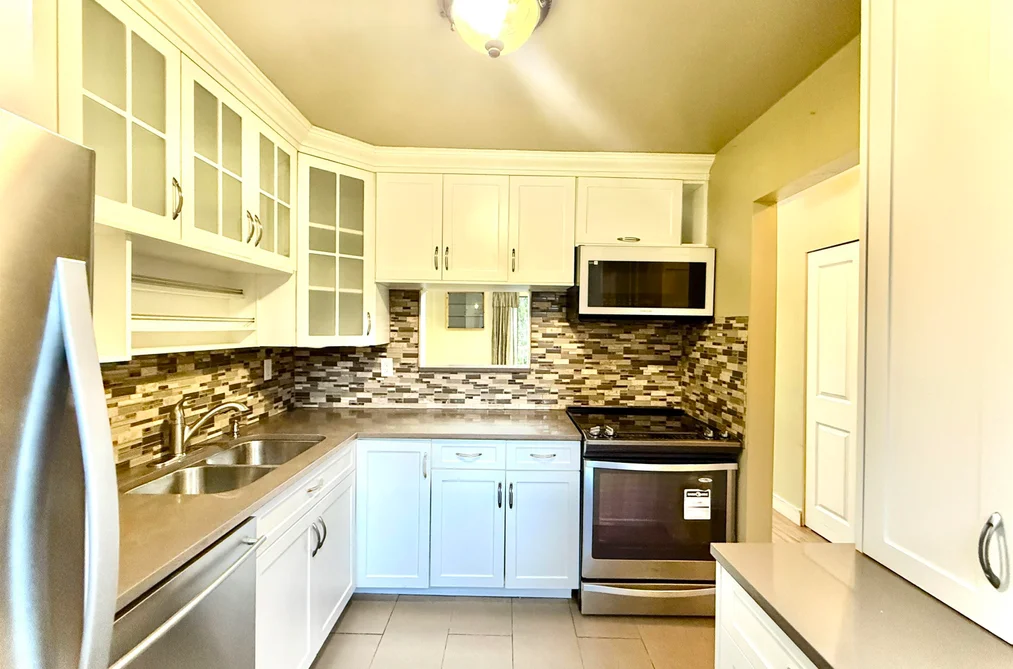 111 2915 NORMAN AVENUE, Coquitlam BC V3C 4H8, Coquitlam BC — Residential for Sale - Photo 3
