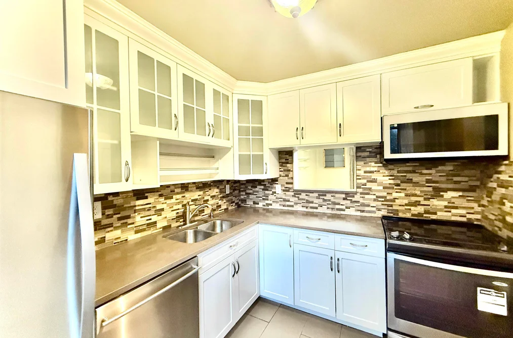 111 2915 NORMAN AVENUE, Coquitlam BC V3C 4H8, Coquitlam BC — Residential for Sale - Photo 4