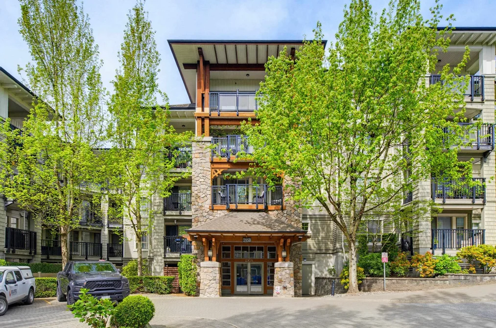 Condo for sale at 111 2958 Silver Springs Boulevard Coquitlam British Columbia - MLS: R3116614