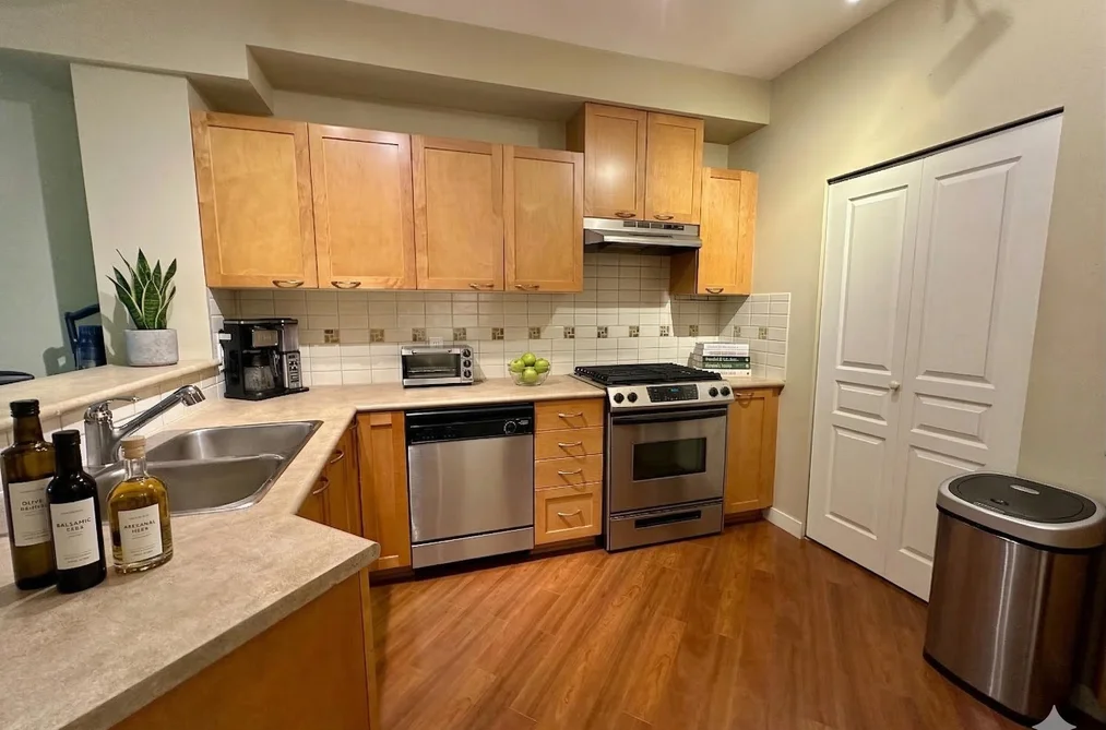 Condo for sale at 111 2969 Whisper Way Coquitlam British Columbia - MLS: R3142492
