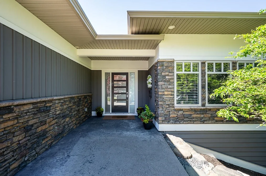 House for sale at 111 51075 Falls Court Chilliwack British Columbia - MLS: R3095942