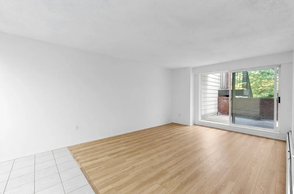 111 588 E 5 STREET, Vancouver BC V5T 4H6, Vancouver BC — Residential for Sale - Photo 4