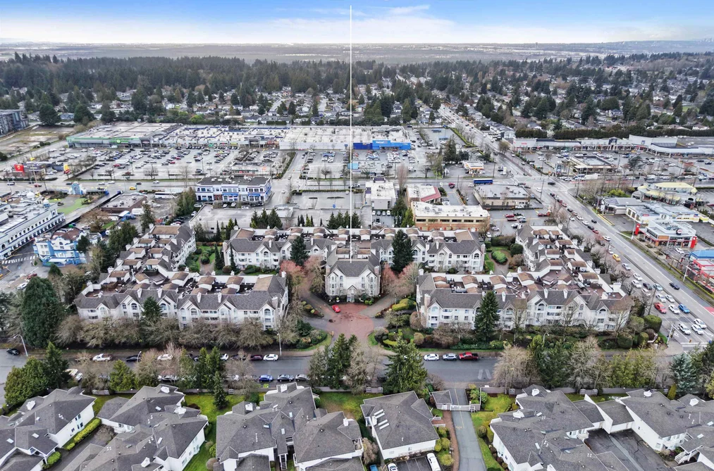 Condo for sale at 111 7171 121st Street Surrey British Columbia - MLS: R3112391