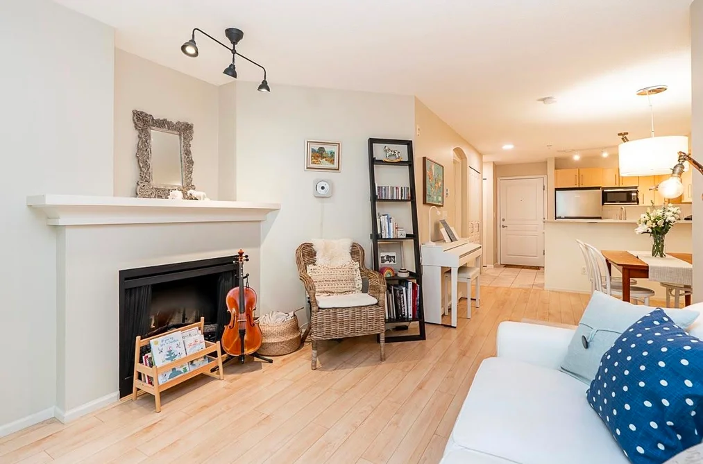 Condo for sale at 111 7330 Salisbury Avenue Burnaby British Columbia - MLS: R3155141