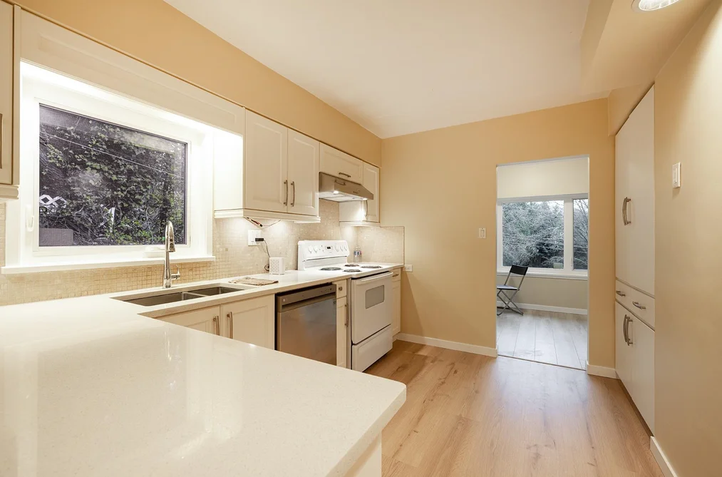 111 BONNYMUIR DRIVE, West Vancouver BC V7S 1L4, West Vancouver BC — Residential for Sale - Photo 6