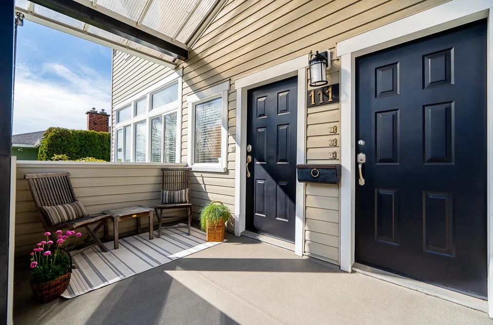 111 E 61ST AVENUE, Vancouver BC V5X 2B3, Vancouver BC — Residential Income for Sale - Photo 2