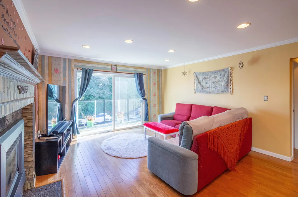 111 N FELL AVENUE, Burnaby BC V5B 1L3, Burnaby BC — Residential for Sale - Photo 3