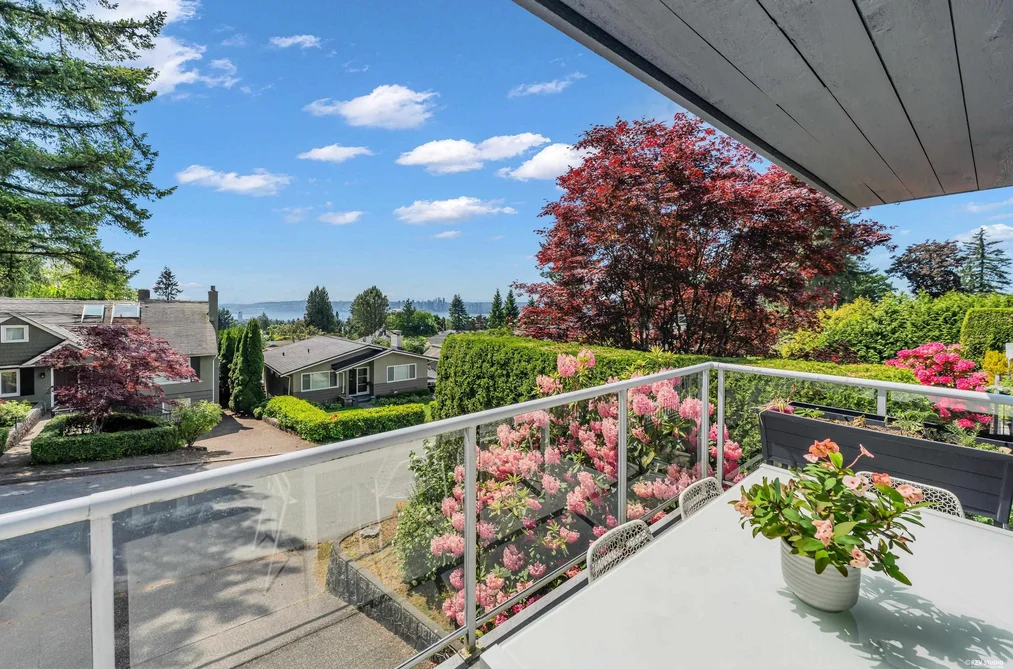 111 SANDRINGHAM CRESCENT, North Vancouver BC V7N 4E9, North Vancouver BC — Residential for Sale — Photo 19 of 40